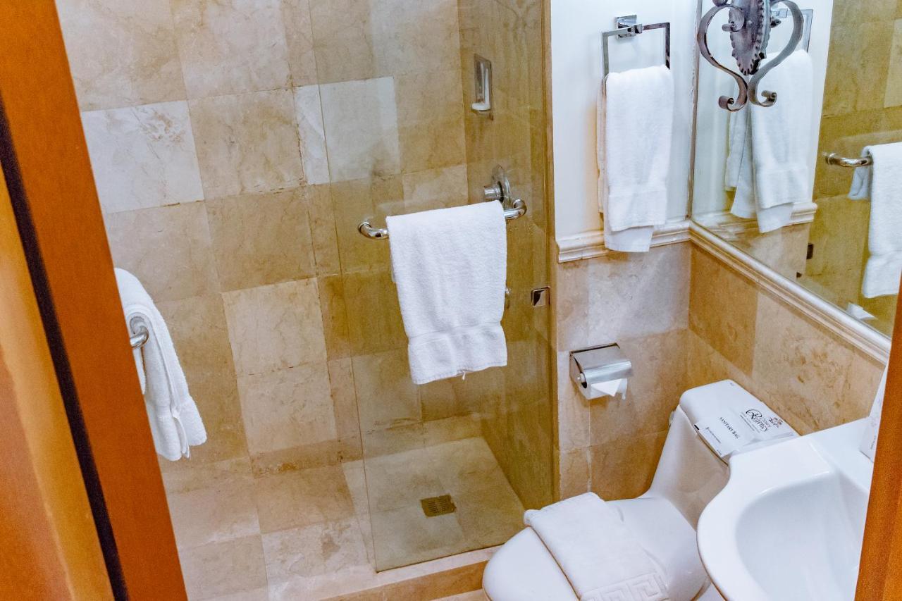 Resort Crown Regency