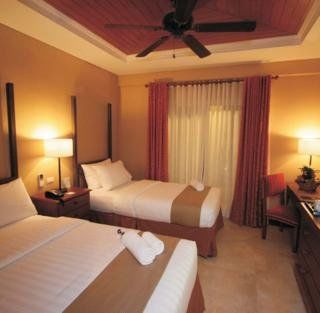 Crown Regency Resort 3*