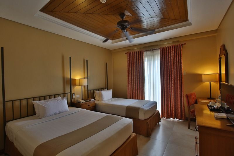 Crown Regency Resort 3*