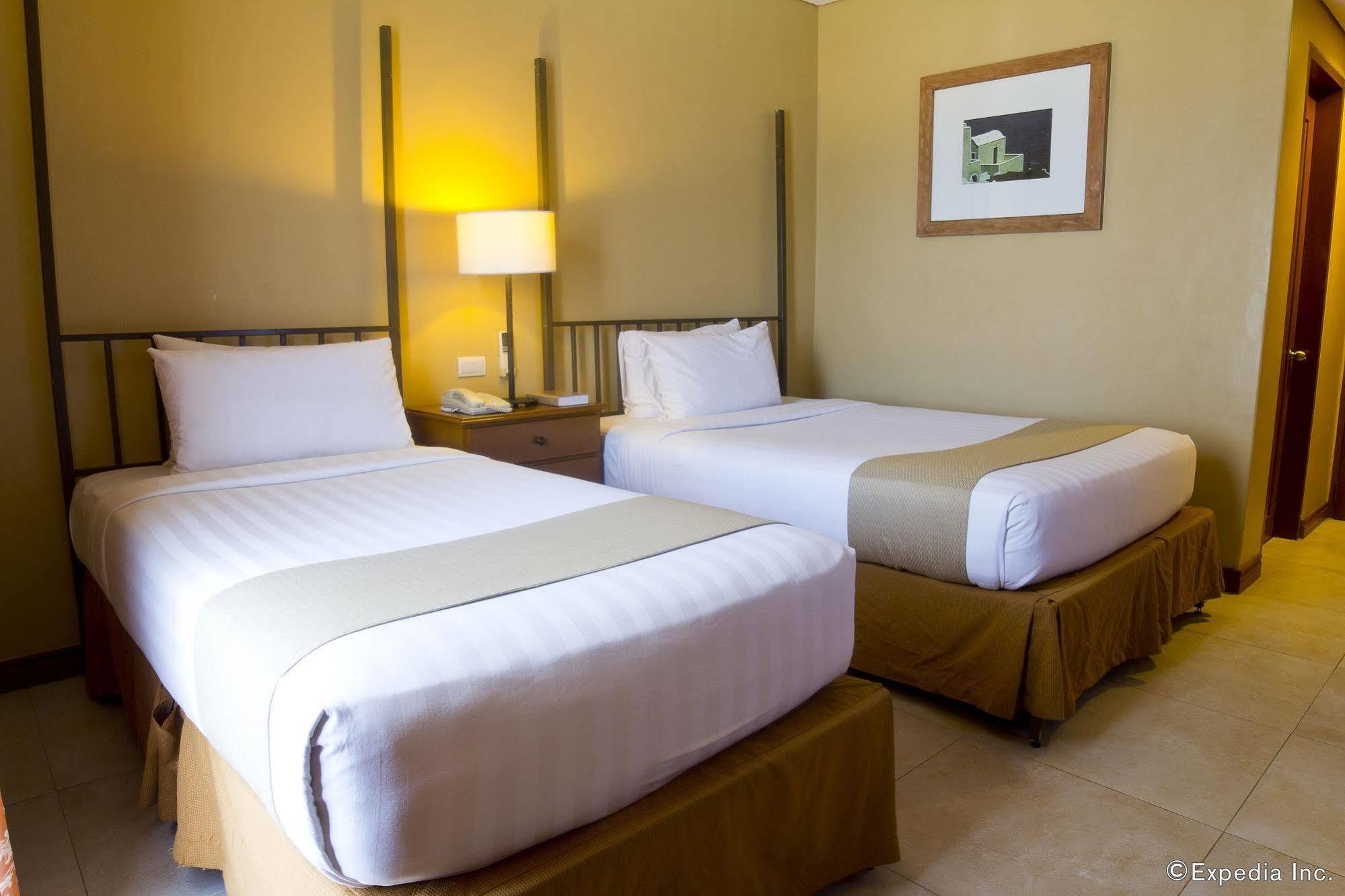 Crown Regency 3* Balabag (Boracay)