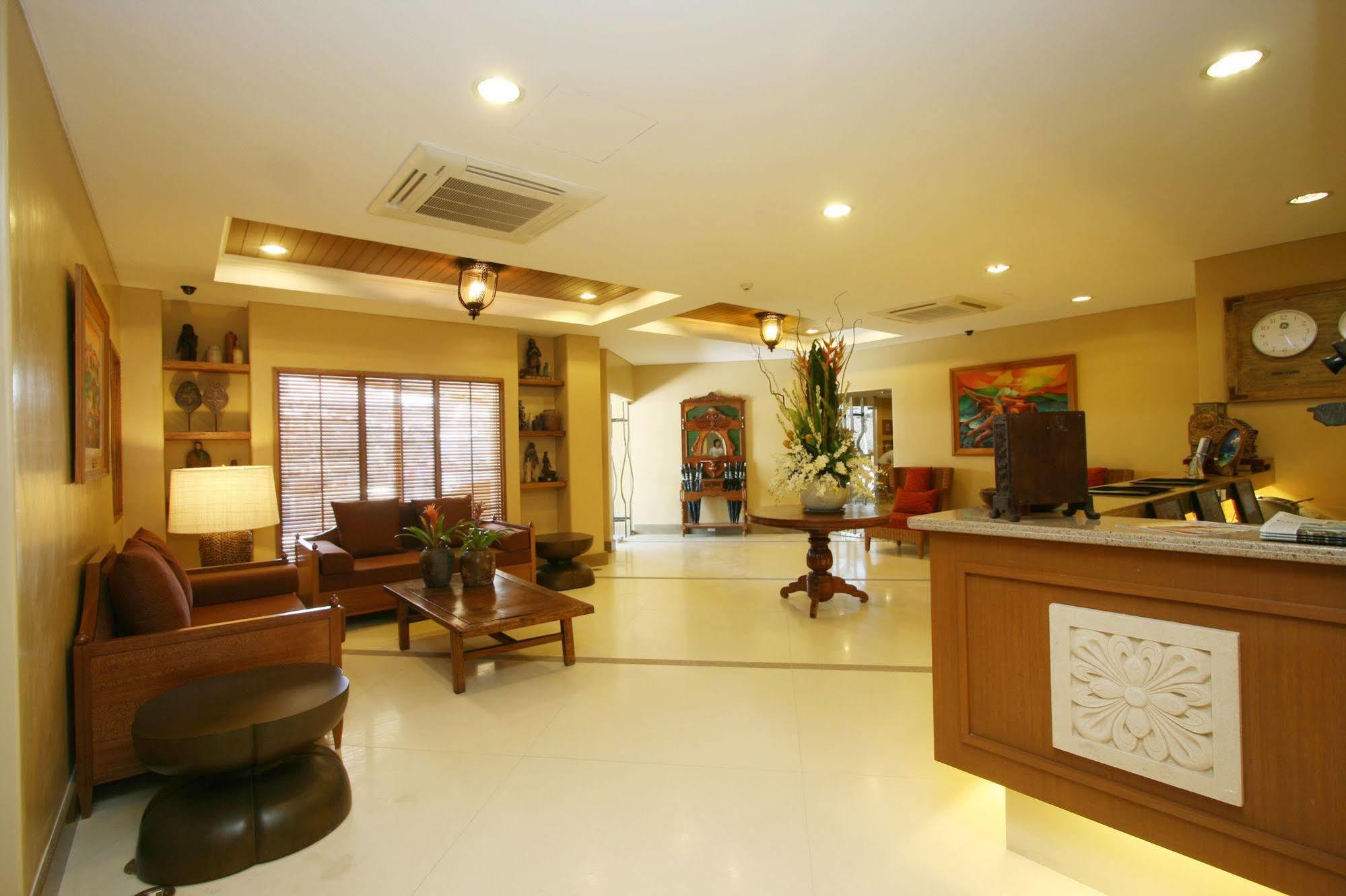 Crown Regency 3* Balabag (Boracay)